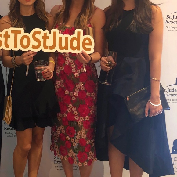 High-Neck Sleeveless Cocktail Dress w/ Flounce Skirt - Picture 3 of 4